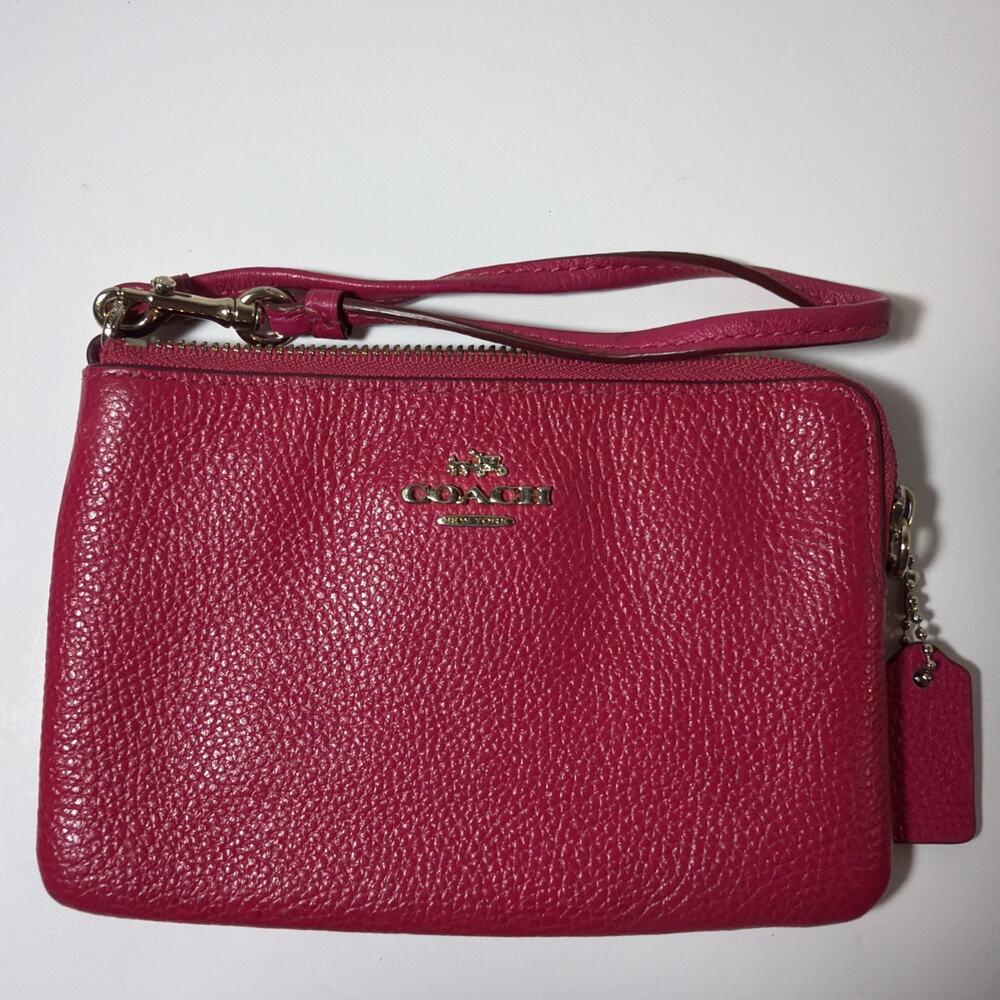 Coach Pebbled Leather Corner Zip Wristlet in Fuchsia | Pre-Loved